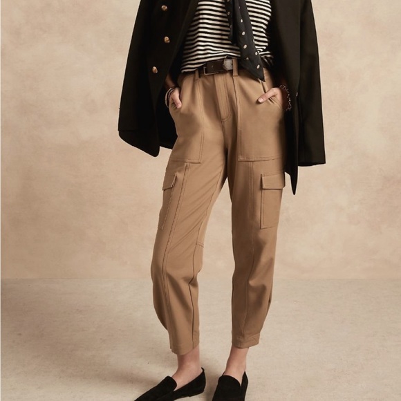 Banana Republic Slim Refined Stretch Cargo Pant 4 Short - Picture 11 of 11